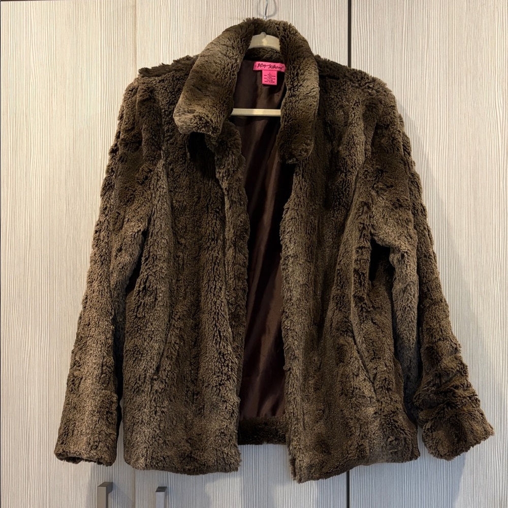 Betsey Johnson Brown/Tan Faux‎ Fur Teddy Coat Size M Lined Hook Eye Closure